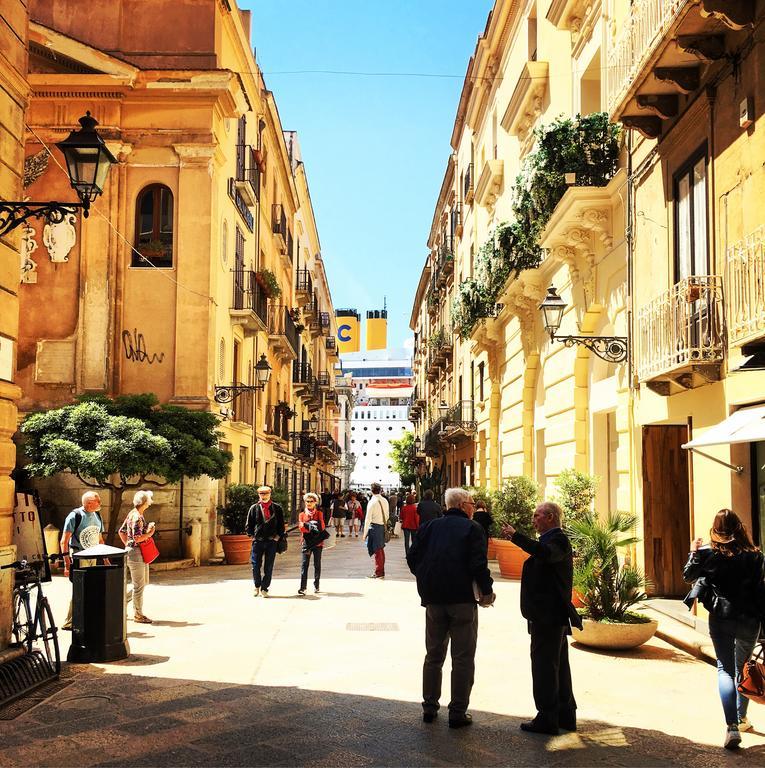 Torrearsa 17 Acomodação com café da manhã Trapani Exterior foto